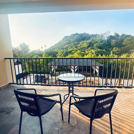 Ocean Pie Phuket - Adult Only Hotel Rawai Exterior photo