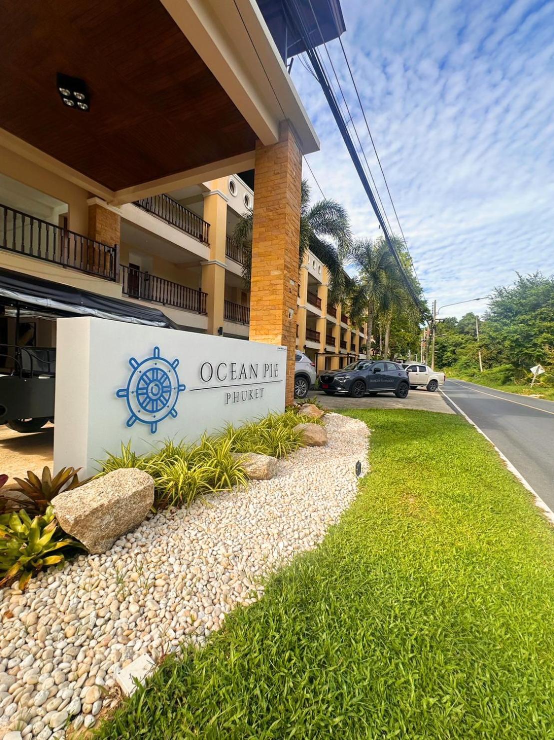 Ocean Pie Phuket - Adult Only Hotel Rawai Exterior photo